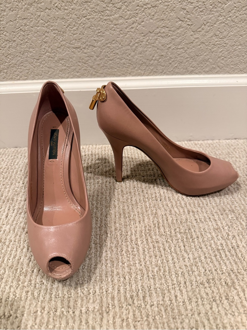 Louis Vuitton Oh Really Nude Leather Peep Toe Pumps Heels Size 36 Authentic